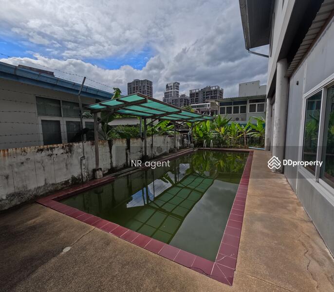 For Rent - 2-story Home office Sukhumvit 65, Bangkok