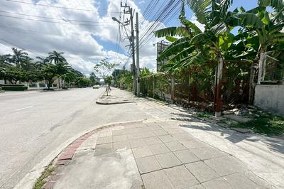 ขาย - ขายที่ดิน 13 ไร่ ติดถนน ลาซาล–ศรีนครินทร์ ใกล้รถไฟฟ้า ทางด่วน ทำเลศักยภาพสูง, กรุงเทพ