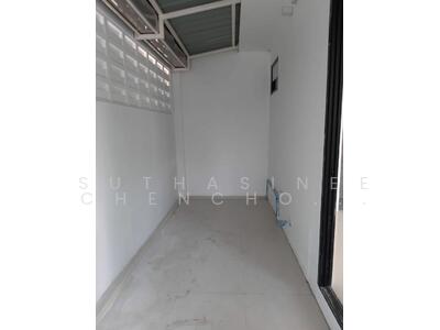 ขาย - ทาวน์เฮาท์ 4-ห้องนอน, กรุงเทพ