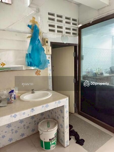 For Sale - ขายด่วนมาก อาคารพาณิชย์ 3.5 ชั้น หน้ากว้าง 4 เมตร ลึก 32 เมตร ใจกลางเมืองนครปฐม ใกล้องค์พระปฐมเจดีย์, Nakhon Pathom