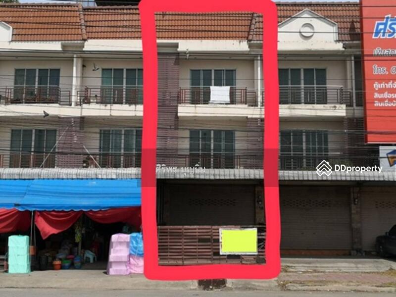 ขาย - ขายอาคารพาณิชย์ 3 ชั้น ติดถนนพระประโทน-บ้านแพ้ว ต.ดอนยายหอม อ.เมืองนครปฐม จ.นครปฐม, นครปฐม
