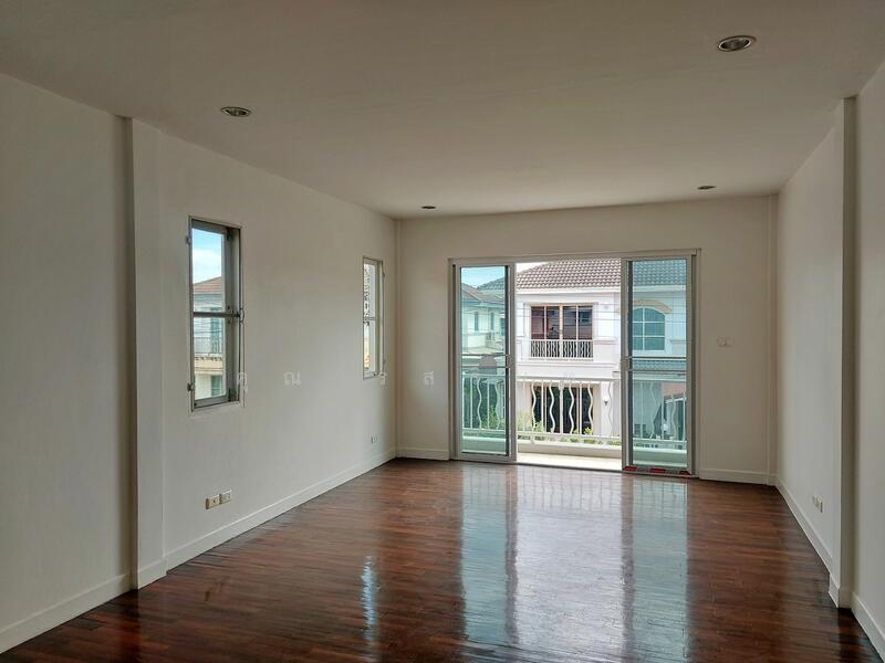 For Sale - Chaiyaphruek Soi Wat Lat Pladuk, Nonthaburi