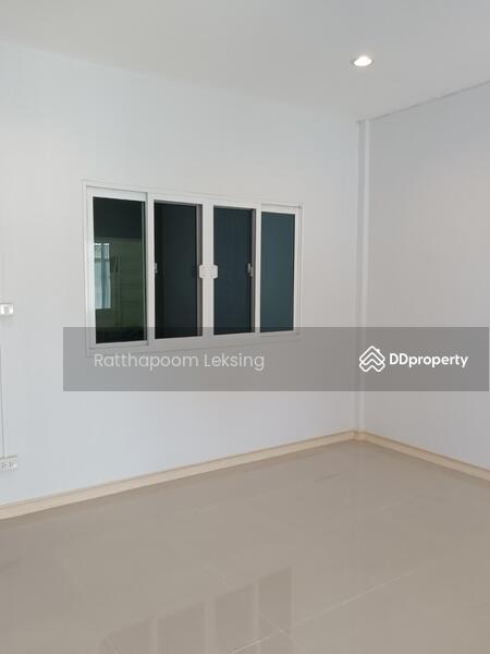 ขาย - ทาวน์เฮาท์ 2-ห้องนอน, กรุงเทพ