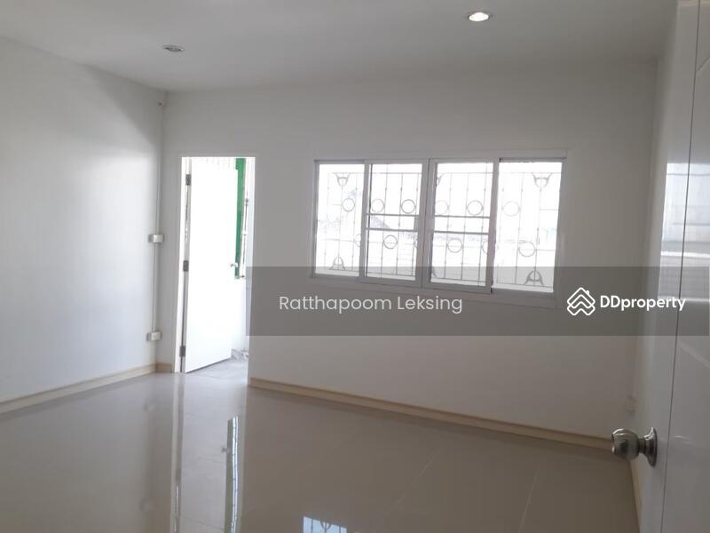 ขาย - ทาวน์เฮาท์ 2-ห้องนอน, กรุงเทพ