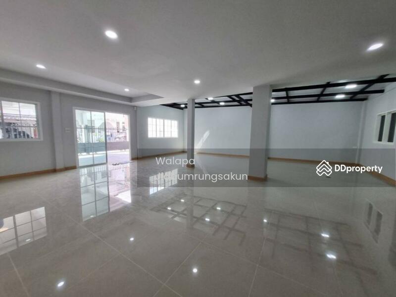 For Sale - 2-Bedroom House, Bangkok