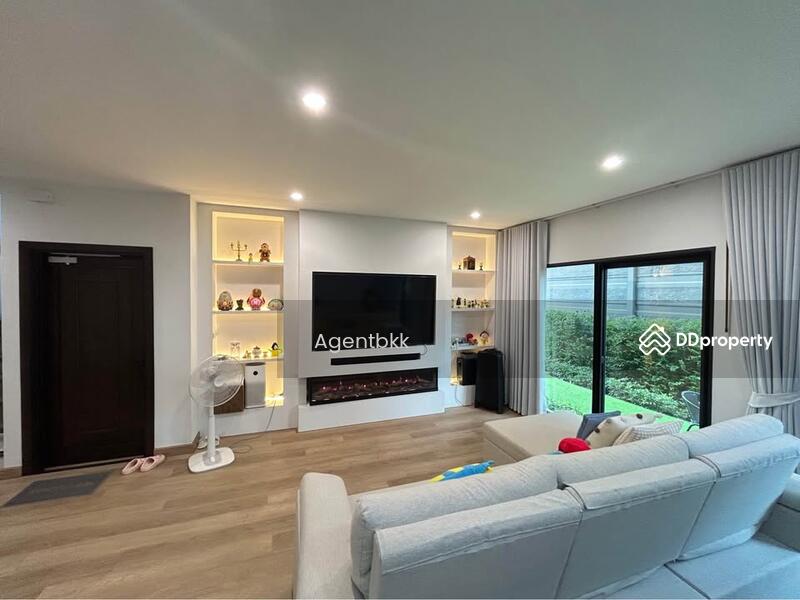 ให้เช่า - Baan Klang Muang Classe Ratchayothin : บ้านกลางเมือง คลาสเซ่ รัชโยธิน, กรุงเทพ