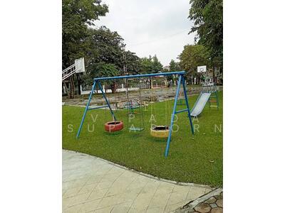 ขาย - นริศาธน บุรีรมย์ ประชาอุทิศ Narisa Thonburirom Prachauthit, กรุงเทพ