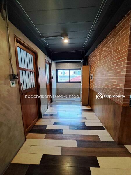 For Sale - 10-Bedroom House, Bangkok