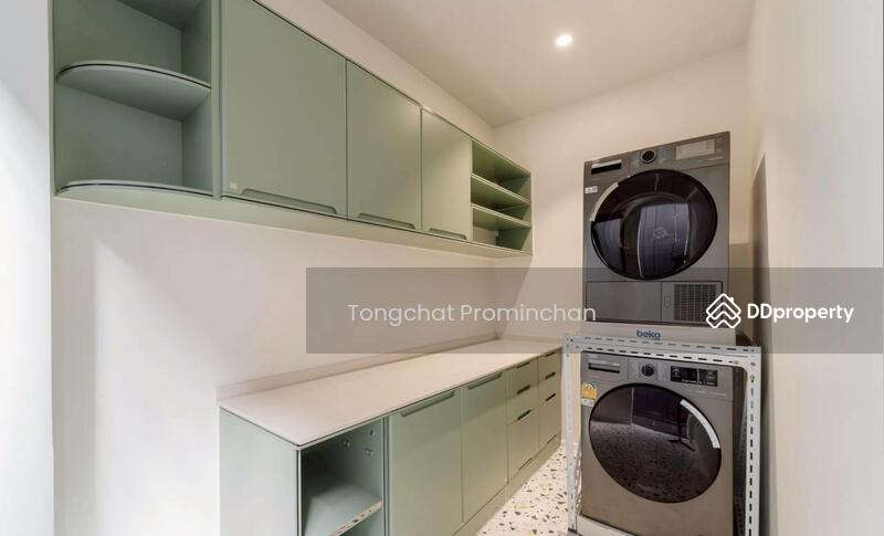 For Rent - Home office for rent, Watthana, Phra Khanong Nuea, Ekkamai, Bangkok