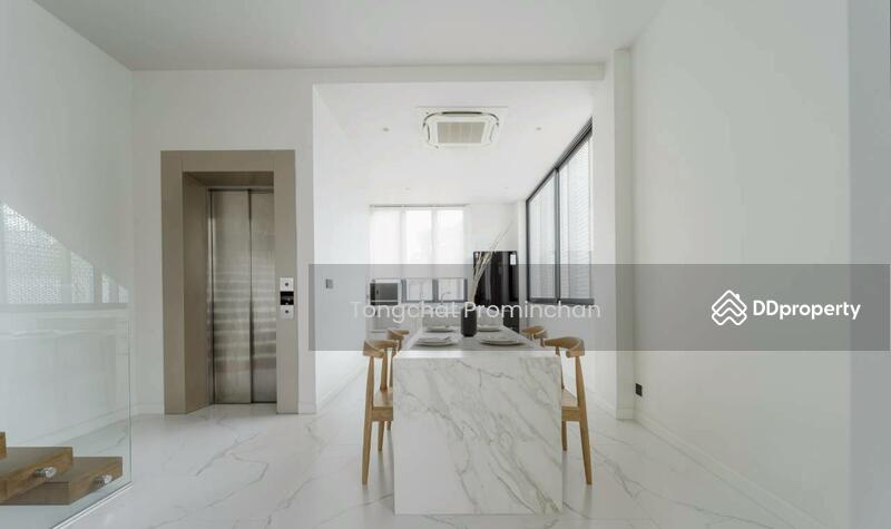 For Rent - Home office for rent, Watthana, Phra Khanong Nuea, Ekkamai, Bangkok