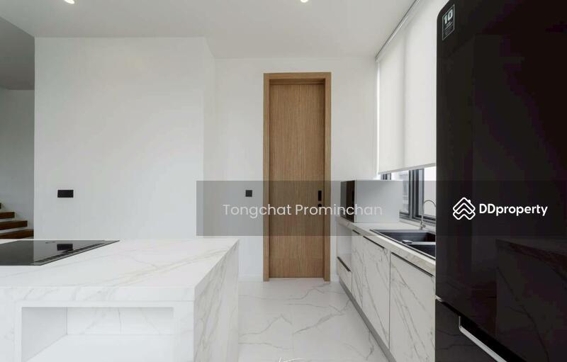 For Rent - Home office for rent, Watthana, Phra Khanong Nuea, Ekkamai, Bangkok