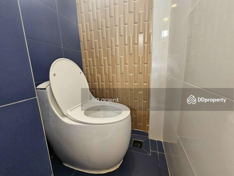 ให้เช่า - Nakarin Garden Village : หมู่บ้านนครินทร์การ์เด้น, กรุงเทพ