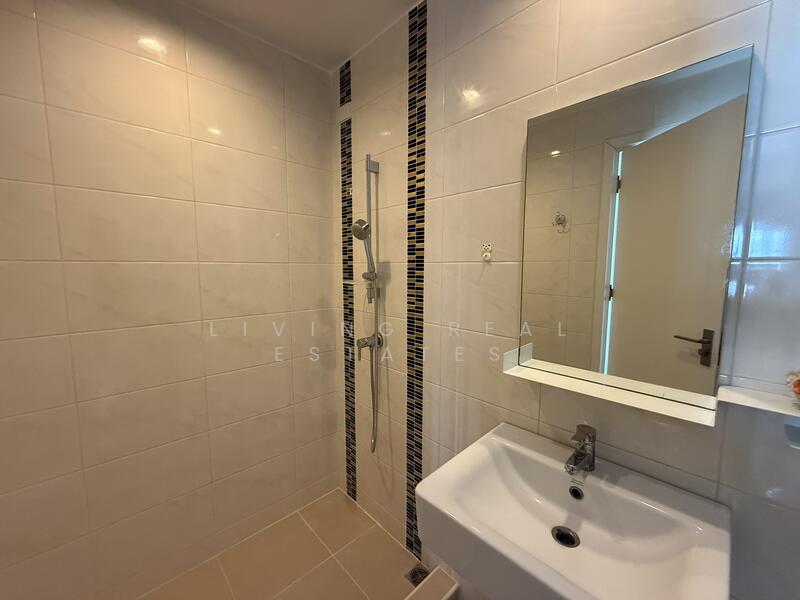 The Key Cheangwattana, Nonthaburi, Soi 4, Chaeng Watthana Road, Bang Talat, Pak Kret, Nonthaburi, 2 Bedrooms, 64 sqm, Condo For Rent, by Living Real Estates, 60165578 - DDproperty.com