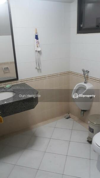 For Rent - 2-Bedroom Townhouse, Bangkok