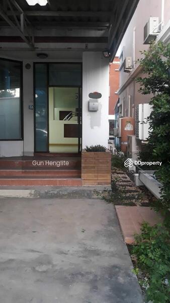 ให้เช่า - ทาวน์เฮาท์ 2-ห้องนอน, กรุงเทพ