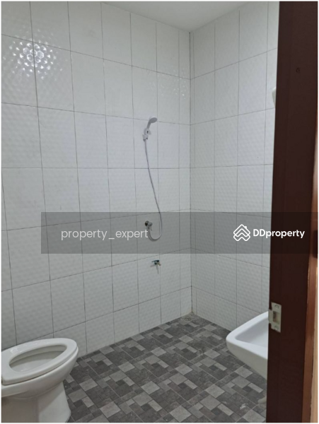 ขาย - Moobaan Sena Villa 84 : หมู่บ้าน เสนาวิลล่า 84, กรุงเทพ