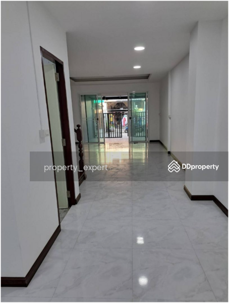 ขาย - Moobaan Sena Villa 84 : หมู่บ้าน เสนาวิลล่า 84, กรุงเทพ