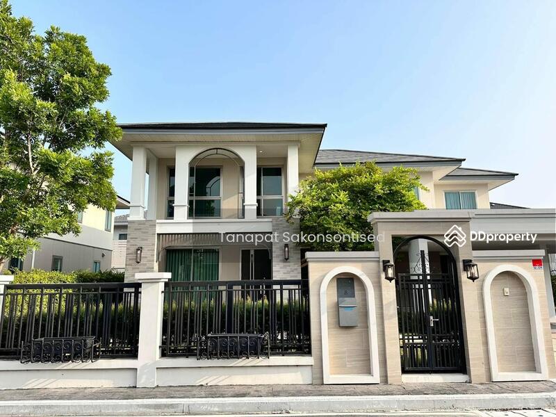 For Rent - 4-Bedroom House, Bangkok