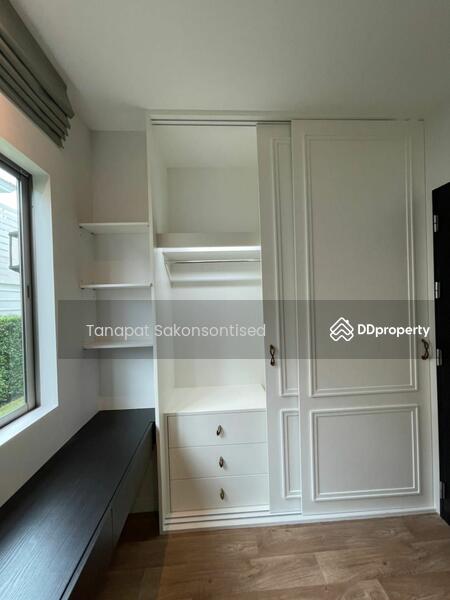 For Rent - 4-Bedroom House, Bangkok