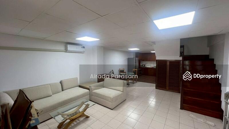 For Rent - Maneeya Ville, Bangkok