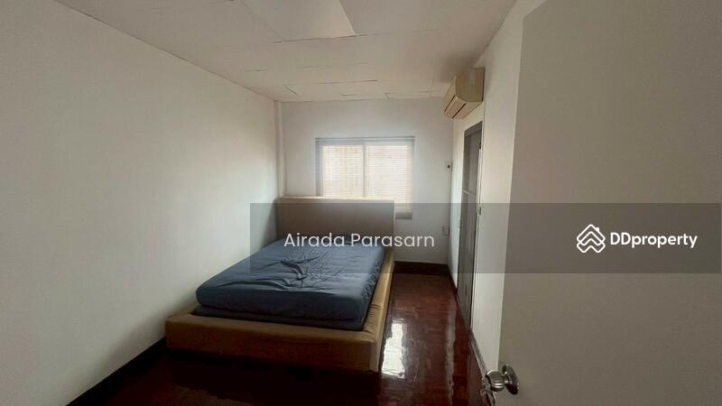 For Rent - Maneeya Ville, Bangkok