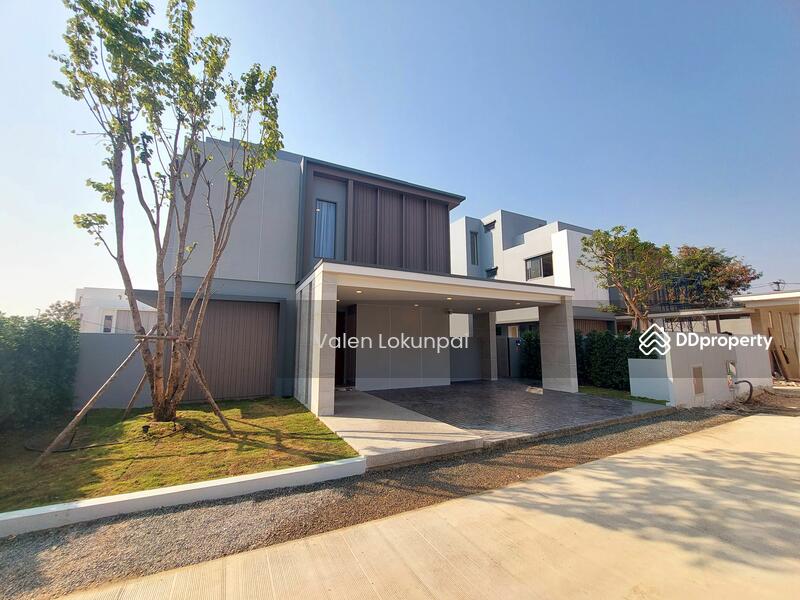 For Sale - 4-Bedroom House, Chiang Mai