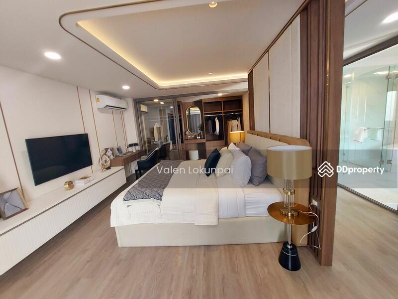For Sale - 4-Bedroom House, Chiang Mai