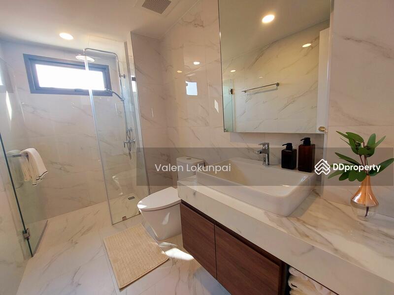 For Sale - 4-Bedroom House, Chiang Mai