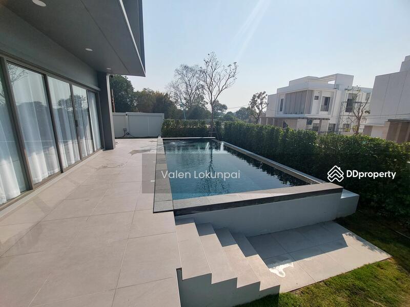 For Sale - 4-Bedroom House, Chiang Mai