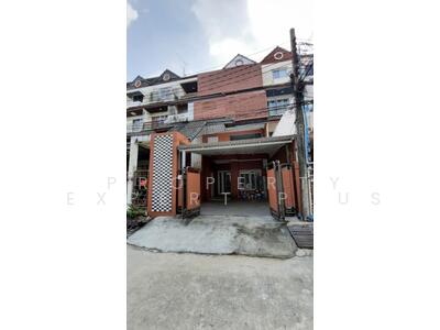 ขาย - Waratorn Ville : หมู่บ้านวราธรวิลล์, กรุงเทพ