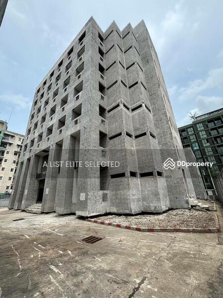 ให้เช่า - อาคารพาณิชย์ 7 ชั้นพร้อมโกดัง บนทำเลทอง, กรุงเทพ