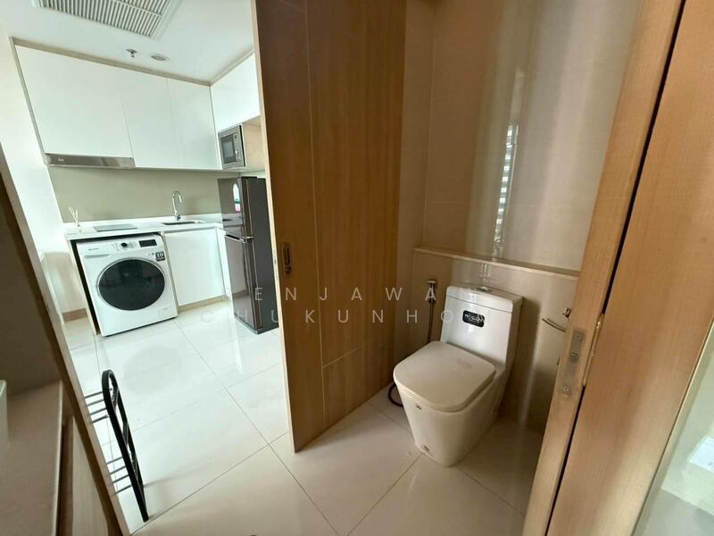 The Riviera Wongamat, Chon Buri (Pattaya), Na Kluea 16 Alley, Na Kloe, Bang Lamung (Pattaya), Chon Buri (Pattaya), 1 Bedroom, 35 sqm, Condo For Rent, by Benjawan Chukunhom, 60166404 - DDproperty.com