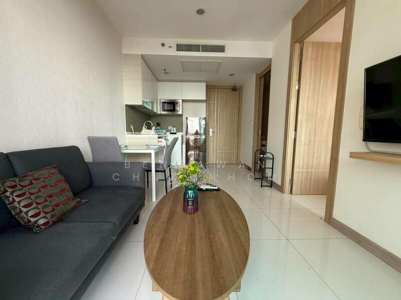 The Riviera Wongamat, Chon Buri (Pattaya), Na Kluea 16 Alley, Na Kloe, Bang Lamung (Pattaya), Chon Buri (Pattaya), 1 Bedroom, 35 sqm, Condo For Rent, by Benjawan Chukunhom, 60166404 - DDproperty.com