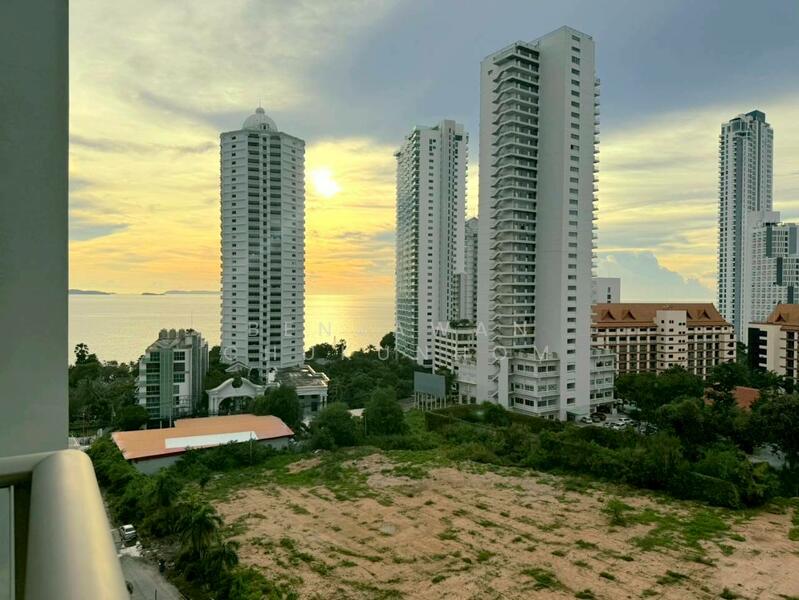 The Riviera Wongamat, Chon Buri (Pattaya), Na Kluea 16 Alley, Na Kloe, Bang Lamung (Pattaya), Chon Buri (Pattaya), 1 Bedroom, 35 sqm, Condo For Rent, by Benjawan Chukunhom, 60166404 - DDproperty.com