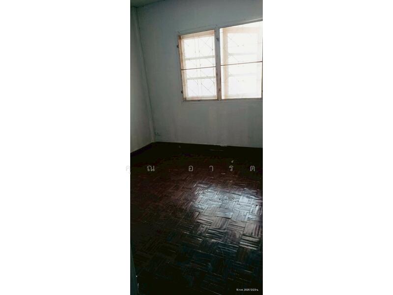 ขาย - 93039 - ขายทาวน์เฮ้าส์ 2 ชั้น 23.5 ตรว. การเคหะชุมชนลพบุรี ทำเลดี ใกล้ห้าง พร้อมอยู่ ราคา 1.1 ลบ., ลพบุรี