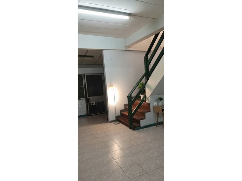 For Sale - 93039 - ขายทาวน์เฮ้าส์ 2 ชั้น 23.5 ตรว. การเคหะชุมชนลพบุรี ทำเลดี ใกล้ห้าง พร้อมอยู่ ราคา 1.1 ลบ., Lop Buri