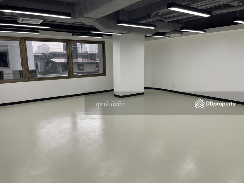 For Rent - Rent office 63 SQM Near MRT PHETBURI, Bangkok
