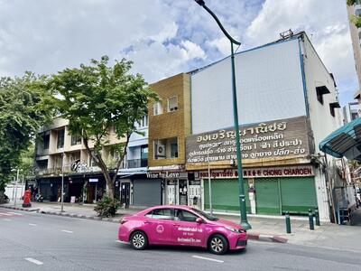 ขาย - ขายอาคารพาณิชย์ 2 คูหา ติด ถ.พหลโยธิน ตลาดนัดจตุจักร ทำเลดีมาก ย่านชุมชน เหมาะแก่การทำธุรกิจ, กรุงเทพ