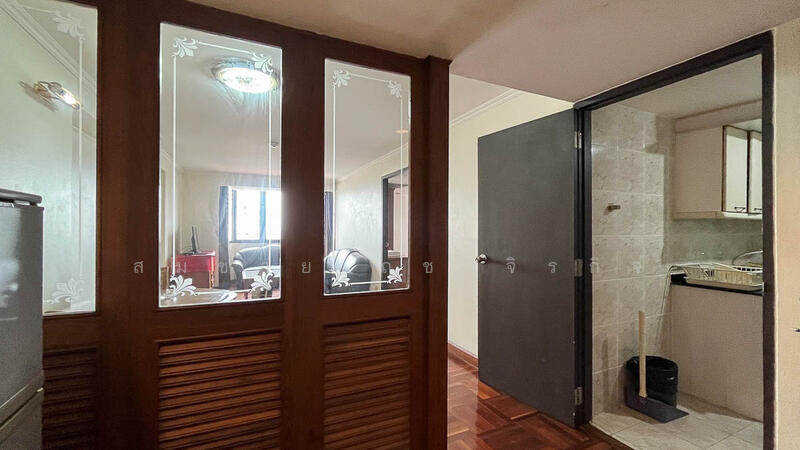 For Sale - Omni Tower Sukhumvit Nana, Bangkok