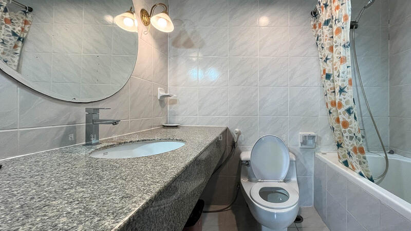 For Sale - Omni Tower Sukhumvit Nana, Bangkok