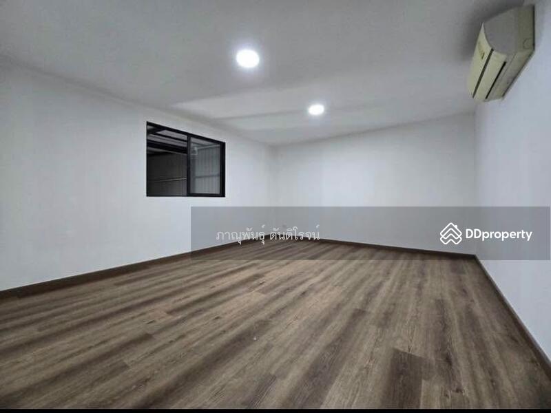 For Rent - Warehouse + 2-storey office, Soi Vibhavadi 60, next to 7-11, Bangkok