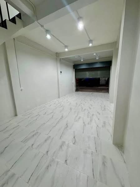 ตึกแถวสาทร11, Bangkok, Yan Nawa, Sathon, Bangkok, , 180 sqm, Shophouse For Rent, by พิมพ์ภัทรา แจ่มอุลิตรัตน, 60167032 - DDproperty.com