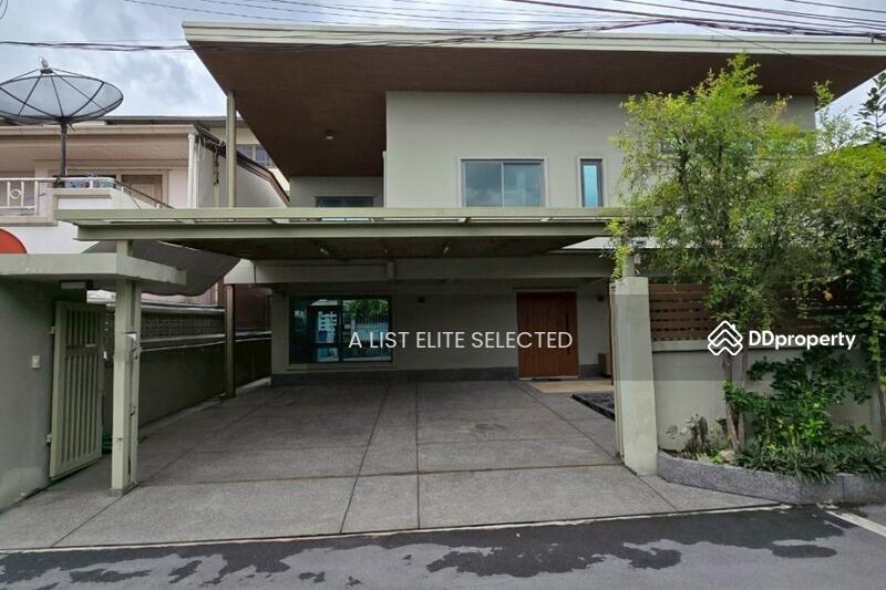 ให้เช่า - บ้านเดี่ยวให้เช่าพร้อมสวนส่วนตัว เอกมัย, กรุงเทพ