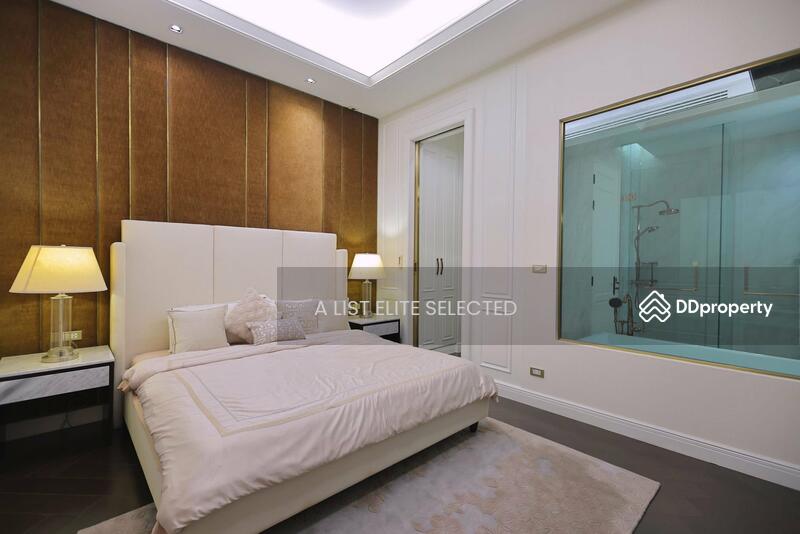 For Sale - Luxury House in Ekkamai, Bangkok
