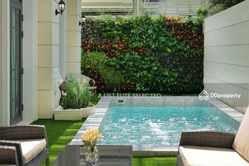 For Sale - Luxury House in Ekkamai, Bangkok