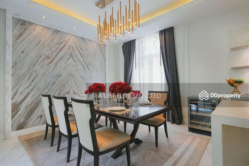 For Sale - Luxury House in Ekkamai, Bangkok