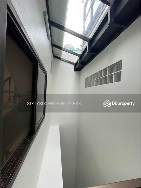ให้เช่า - Commercial/Shophouse for Rent in Pathum Wan, กรุงเทพ