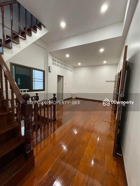ให้เช่า - Commercial/Shophouse for Rent in Pathum Wan, กรุงเทพ