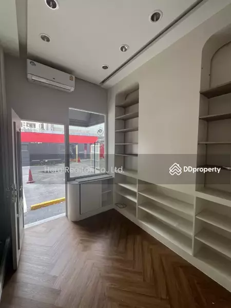 For Rent - For Rent Bangkok Retail Space Sukhumvit BTS Thong Lo BRE25765, Bangkok