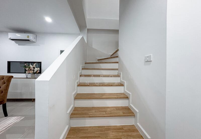 Twin house, 2-storey, Modern Tropical style with a bright and airy design, fully furnished., Chon Buri (Pattaya), Huai Yai, Bang Lamung (Pattaya), Chon Buri (Pattaya), 3 Bedrooms, 179 sqm, Single Detached House For Sale, by Supaporn Thongpang, 60167640 - DDproperty.com